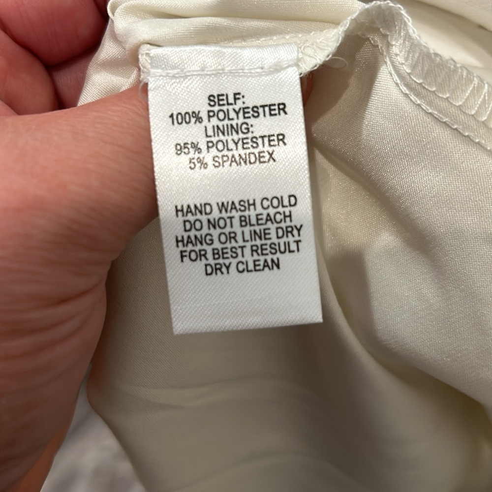 NWT Lulus soft white gown xl - Picture 9 of 15
